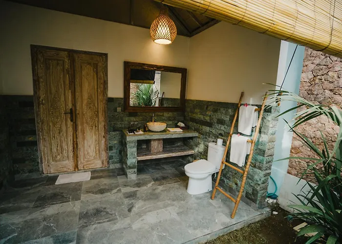 Lungid Sari Villa Uluwatu (Bali)